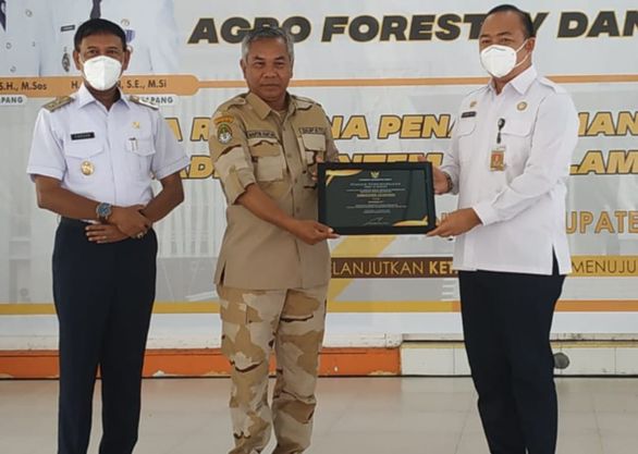 Ketapang Raih Anugrah Paritrana dan Kabupaten Yang Miliki Ketahanan Pangan Tertinggi