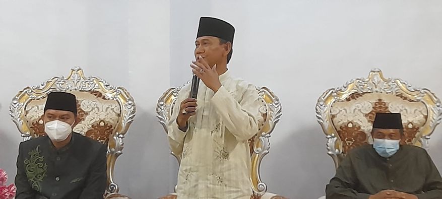 Farhan Lepas keberangkatan kloter pertama ke Pontianak