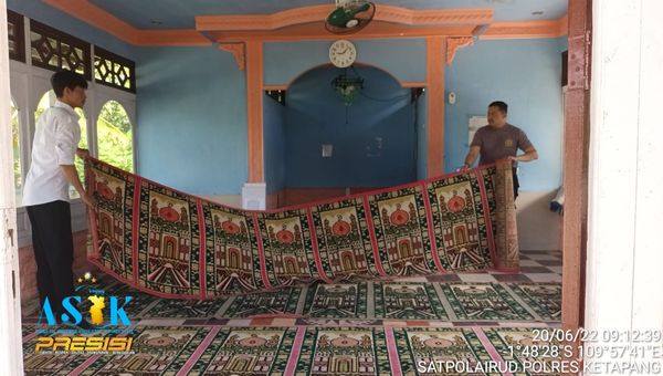 Polres Gelar Bakti Sosial Di Sejumlah Tempat Ibadah