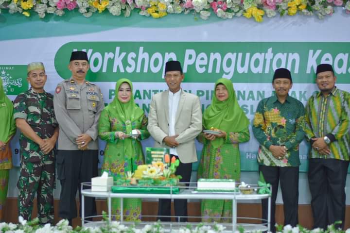 Wabup Farhan Buka Workshop Keaswajaan PC Muslimat NU