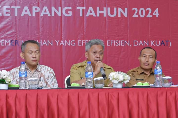 Asisten II buka Lokakarya RAT Penanggulangan Kemiskinan