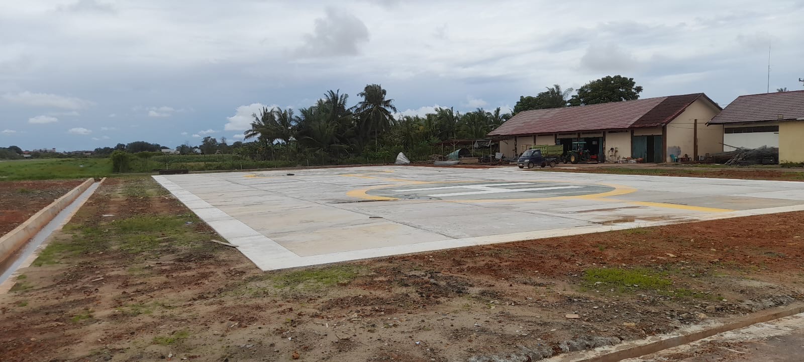 Bandara Rahadi Oesman Miliki 2 Landasan Mendarat Helikopter