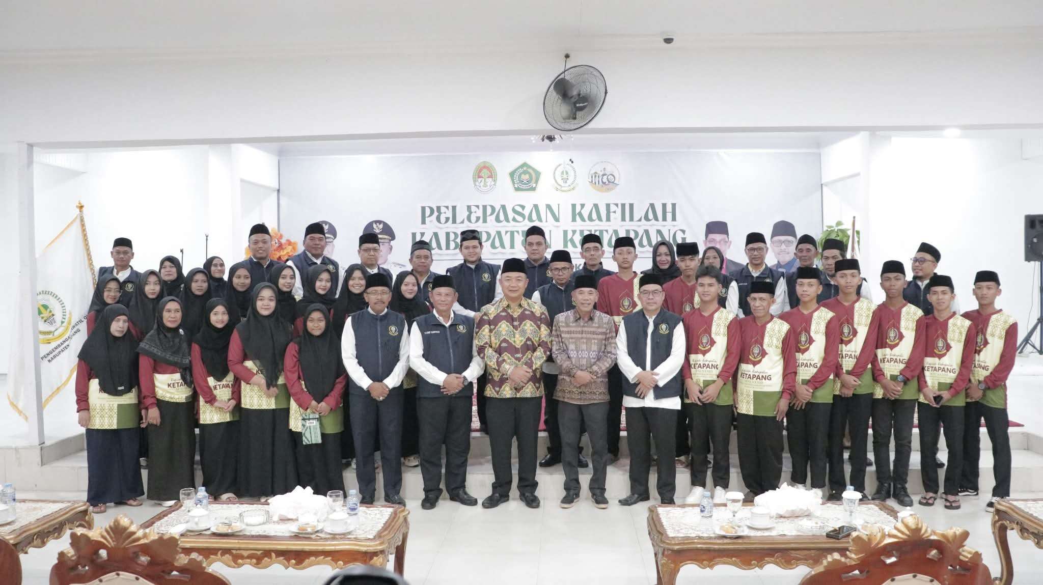 Bupati dan Wakil Bupati Lepas Kafilah MTQ Ketapang